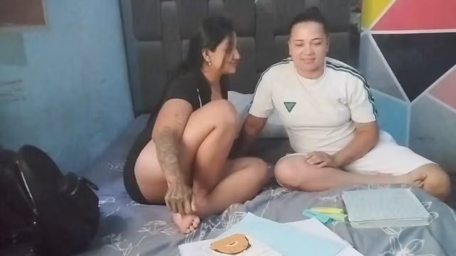 Despues de los estudios viene el sexo lesbico