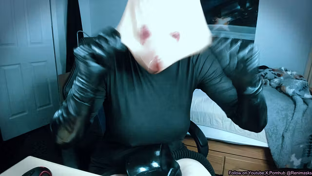 Black Mamba Pt2! A rubber pussy face masked girl plays with herself as she wears her scary gasmask!