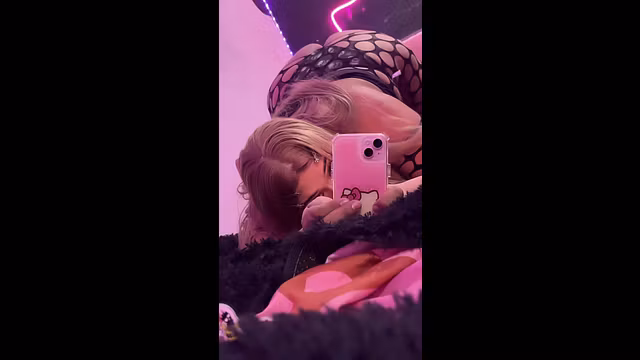 Holi papi soy Johana tu chica sumisa ven y suscríbete a mi canal 💗🔥🫦