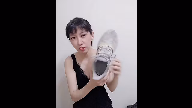 SM蕾女王球鞋腳趾腳底味道
