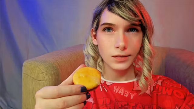 Milking a femboy with a big dildo for cookie cream