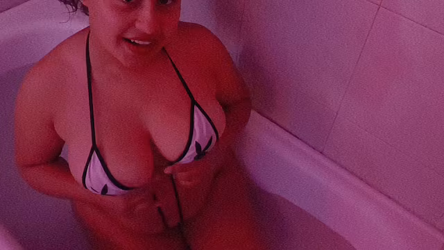 En mí baño caliente esperándote