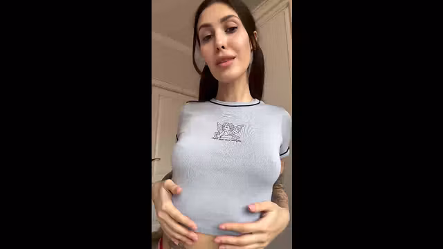 Fuck me hard till I cant breathe 😇