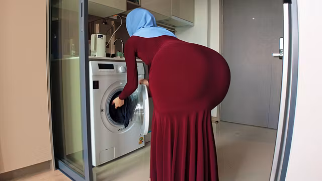 Step Mom accidentally caught my naughty stare on her round ass 😏