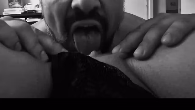 Rough pussy licking