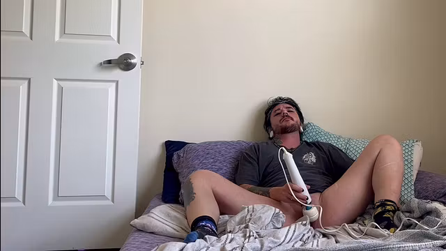 ftm trans boy plays with himself