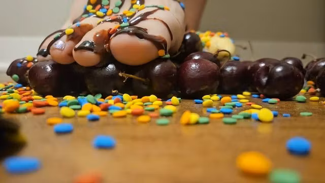 Foot Fetish - Food Crush - ASMR