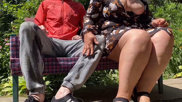 A good masturbation ended with pissing on my stepson