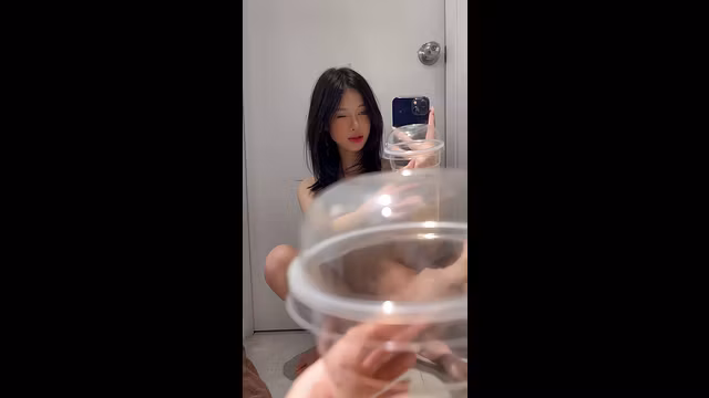 Thinking of you cuming on my face 💦