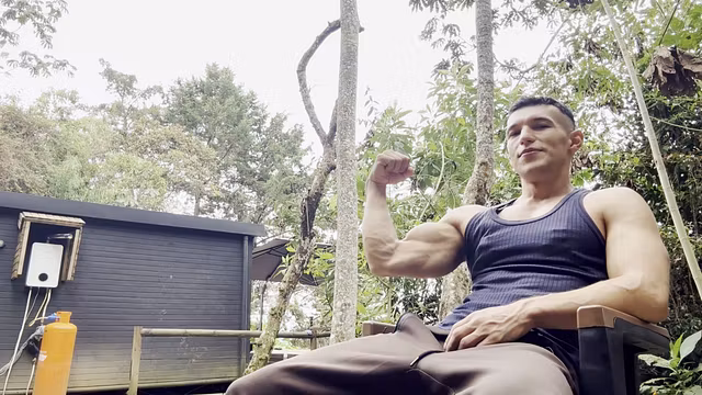 Chat with my partner I end up showing him my muscles and cock