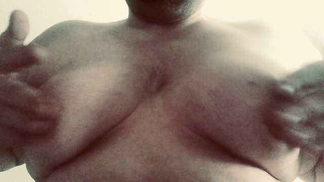 Largebreastslargenip