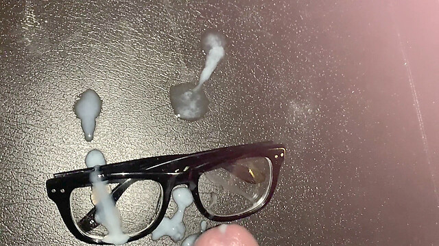 CumGlasses