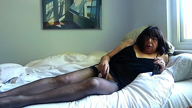Bobbie_Nylons