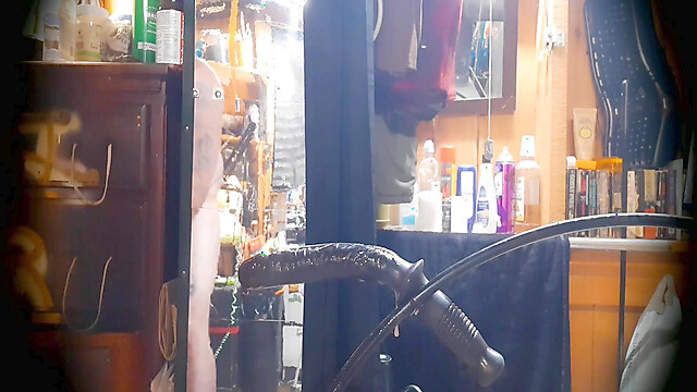 Stretch_Holeington69