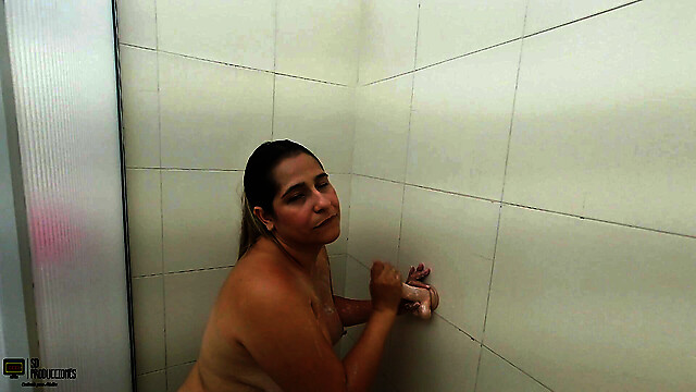 JenniferAdamsOficial