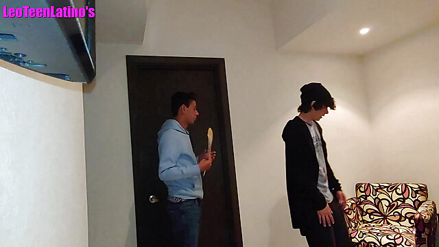 LeoTeenLatino
