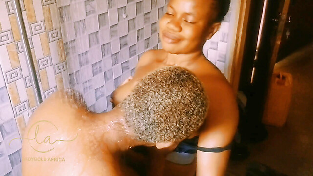 Ladygold_Africa