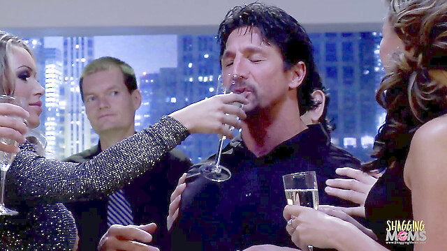 eroticfemaledominati