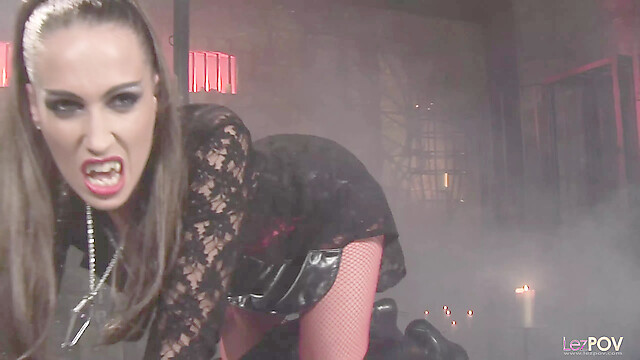 eroticfemaledominati