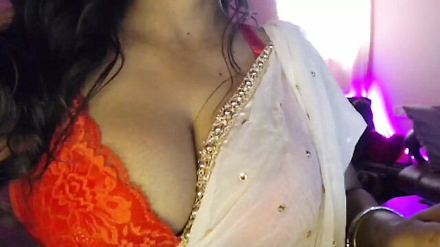 Hot-Desi-girl21
