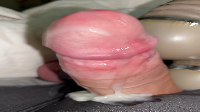 Maxxx_Precum