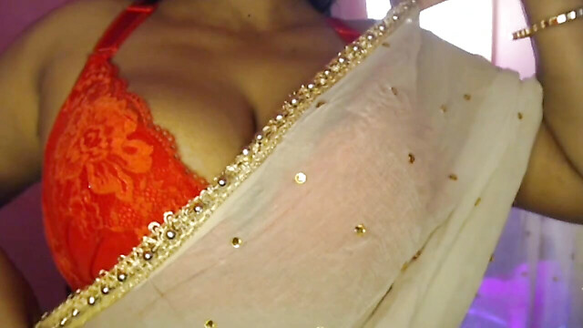 Hot-Desi-girl21