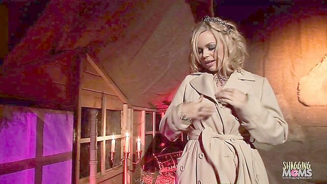 eroticfemaledominati