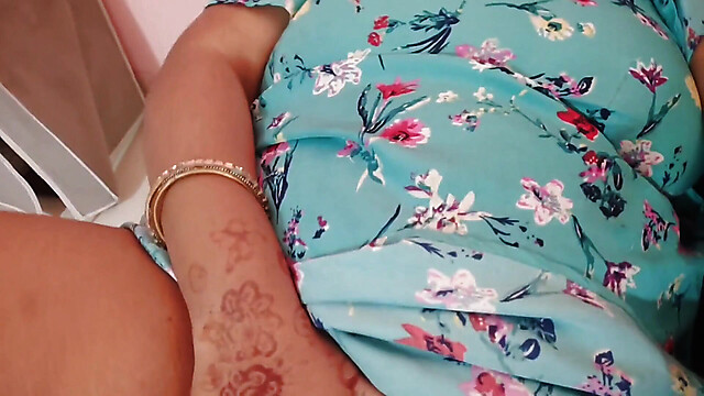 Hot-Desi-girl21