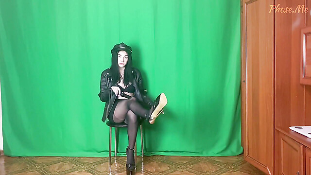 pantyhosemeplease