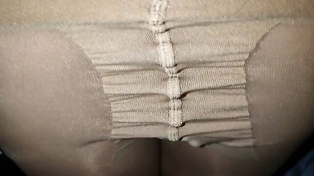 JuicyCummerPantyhose