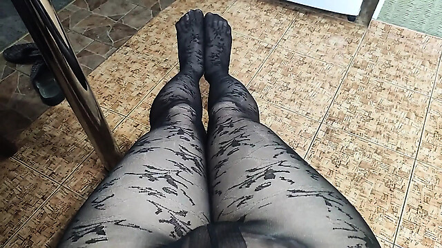 JuicyCummerPantyhose