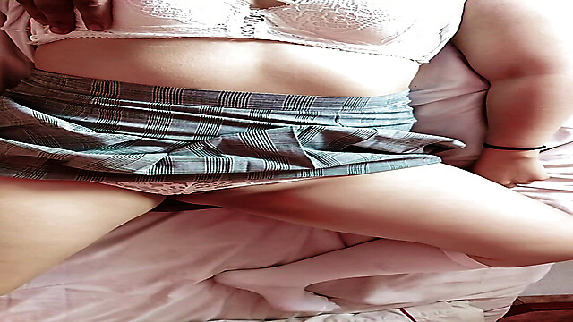 AlineSchoolgirl