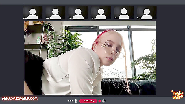 MollyRedWolf