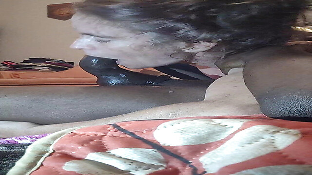 SuzySwallowsxXx