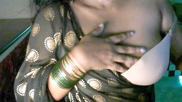 Hot-Desi-girl21