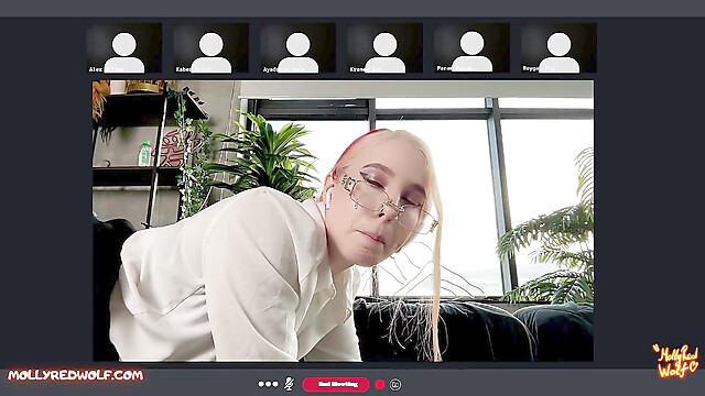MollyRedWolf