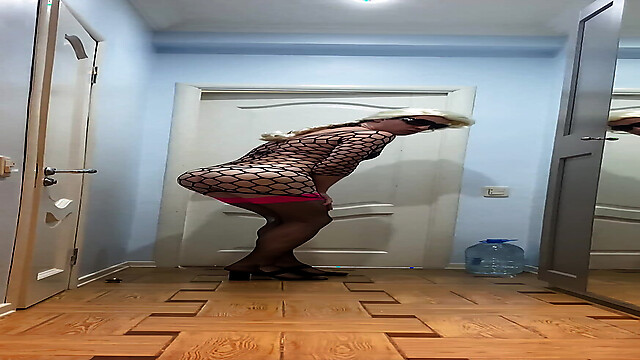 AlexCrossdress