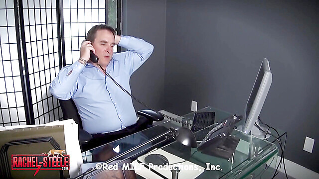 RedMILFRachelSteele