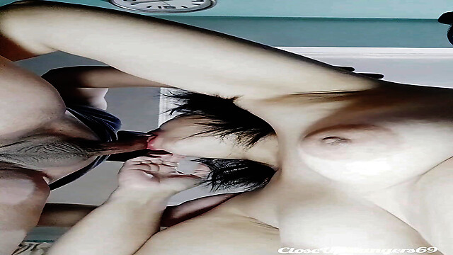 CloseUpBangers69