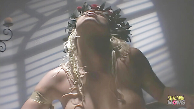 eroticfemaledominati