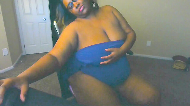 TrinaFoxx