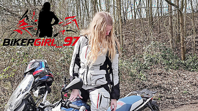 Bikergirl_97