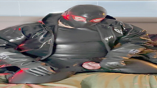 RubberBootsBull
