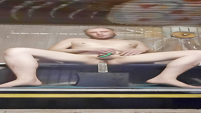 HornyLarryDilf