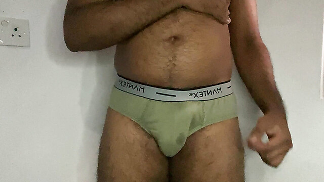 Indian_Daddy66