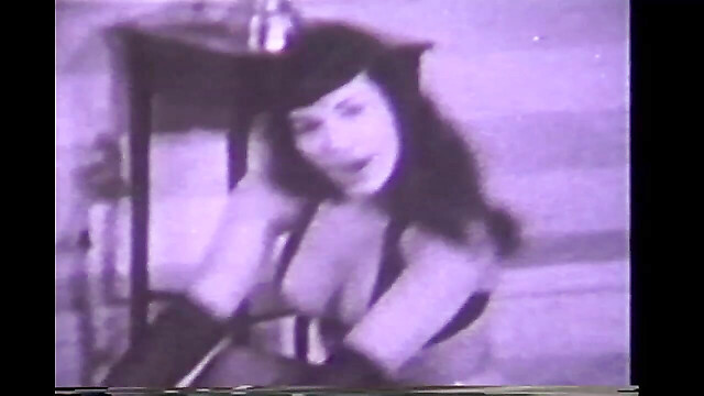 VintageMegaStore
