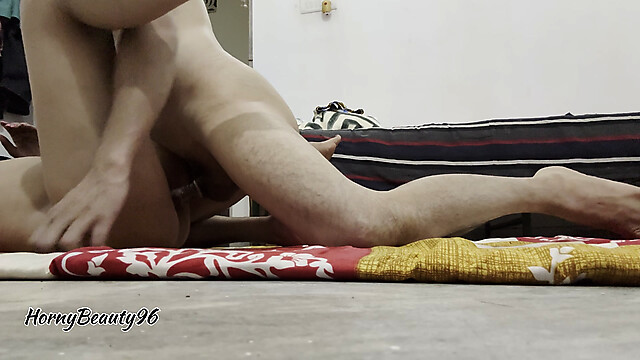 HornyBeauty96