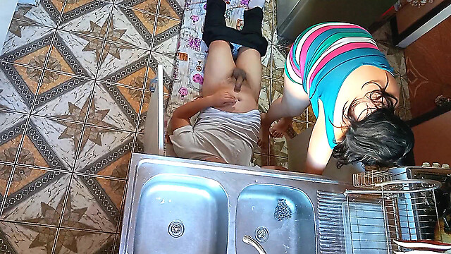 Kellyhotstepmom