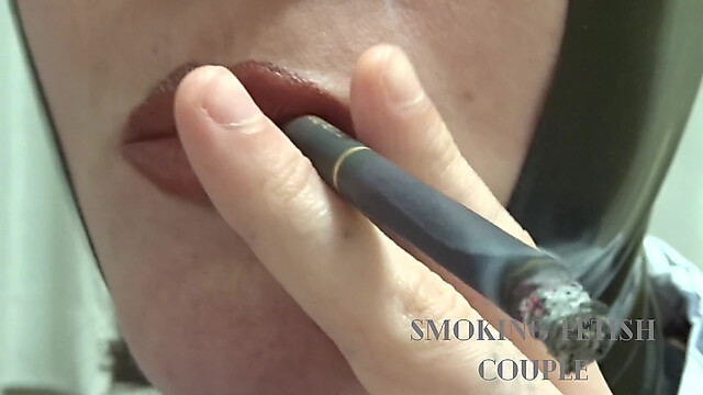SmokingFetishCouple