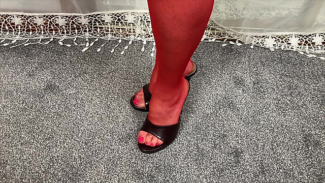 LovelyMatureFeet